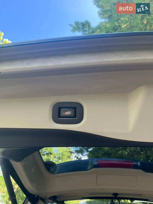 Позашляховик / Кросовер Nissan X-Trail 2015 в Бердичеві