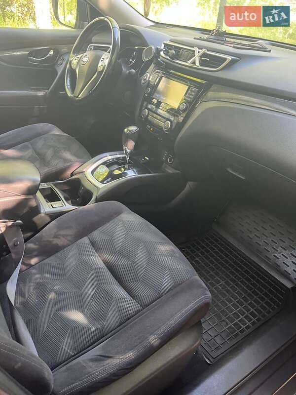 Позашляховик / Кросовер Nissan X-Trail 2015 в Бердичеві