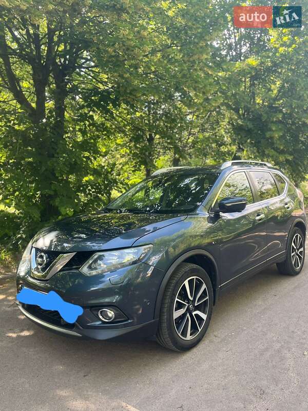 Позашляховик / Кросовер Nissan X-Trail 2015 в Бердичеві