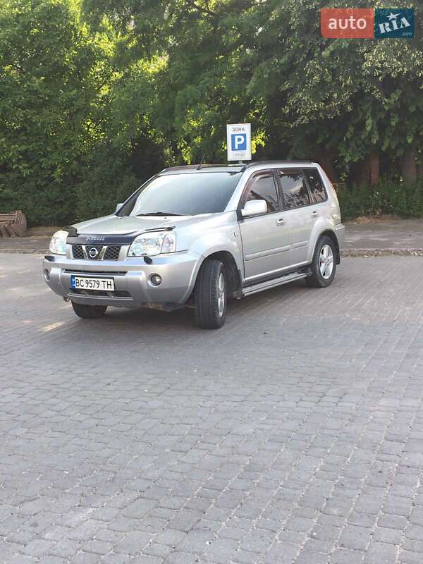 Позашляховик / Кросовер Nissan X-Trail 2005 в Львові