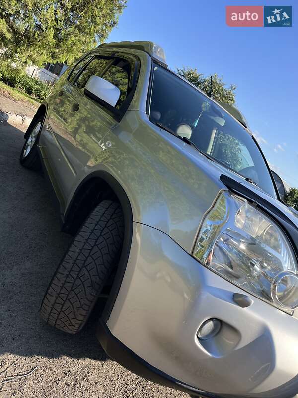 Внедорожник / Кроссовер Nissan X-Trail 2008 в Гадяче