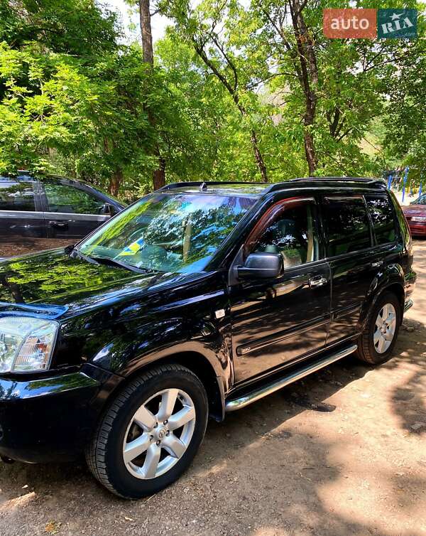 Позашляховик / Кросовер Nissan X-Trail 2007 в Миколаєві