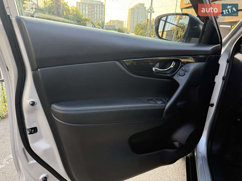 Внедорожник / Кроссовер Nissan X-Trail 2019 в Киеве фото 7 Внедорожник / Кроссовер Nissan X-Trail 2019 в Киеве