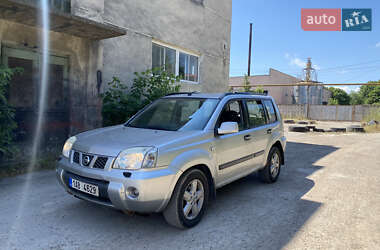 Внедорожник / Кроссовер Nissan X-Trail 2002 в Калуше