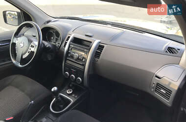 Позашляховик / Кросовер Nissan X-Trail 2008 в 