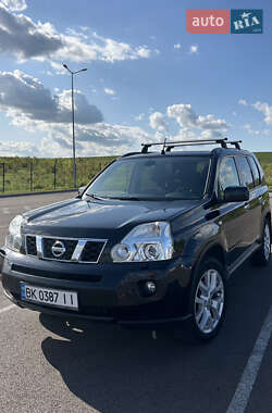 Позашляховик / Кросовер Nissan X-Trail 2008 в Рівному