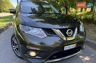 Позашляховик / Кросовер Nissan X-Trail 2016 в 