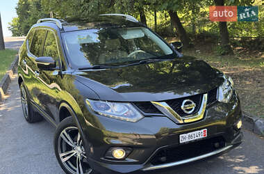 Позашляховик / Кросовер Nissan X-Trail 2016 в 
