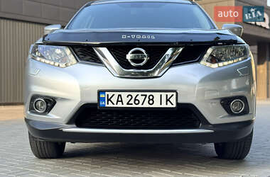 Позашляховик / Кросовер Nissan X-Trail 2016 в 