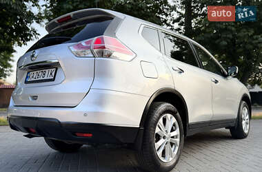 Позашляховик / Кросовер Nissan X-Trail 2016 в 