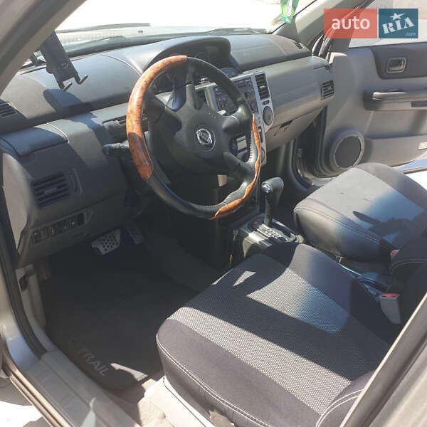 Позашляховик / Кросовер Nissan X-Trail 2005 в Києві
