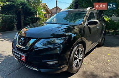 Внедорожник / Кроссовер Nissan X-Trail 2019 в Киеве