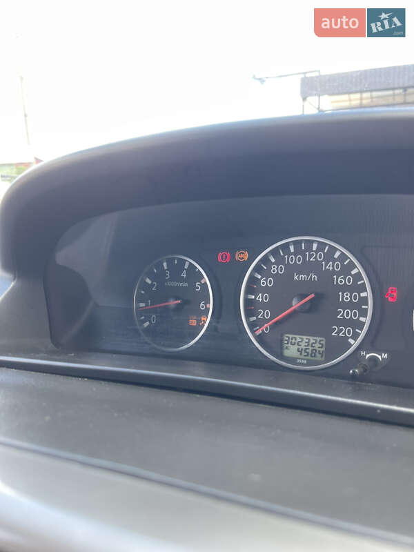 Позашляховик / Кросовер Nissan X-Trail 2006 в Чернігові