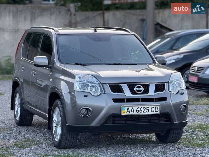 Внедорожник / Кроссовер Nissan X-Trail 2013 в Виннице