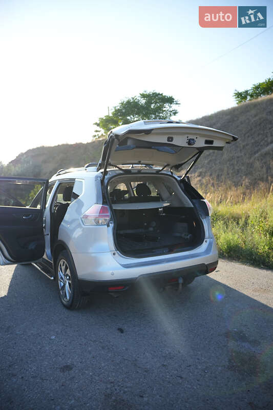 Позашляховик / Кросовер Nissan X-Trail 2016 в Одесі