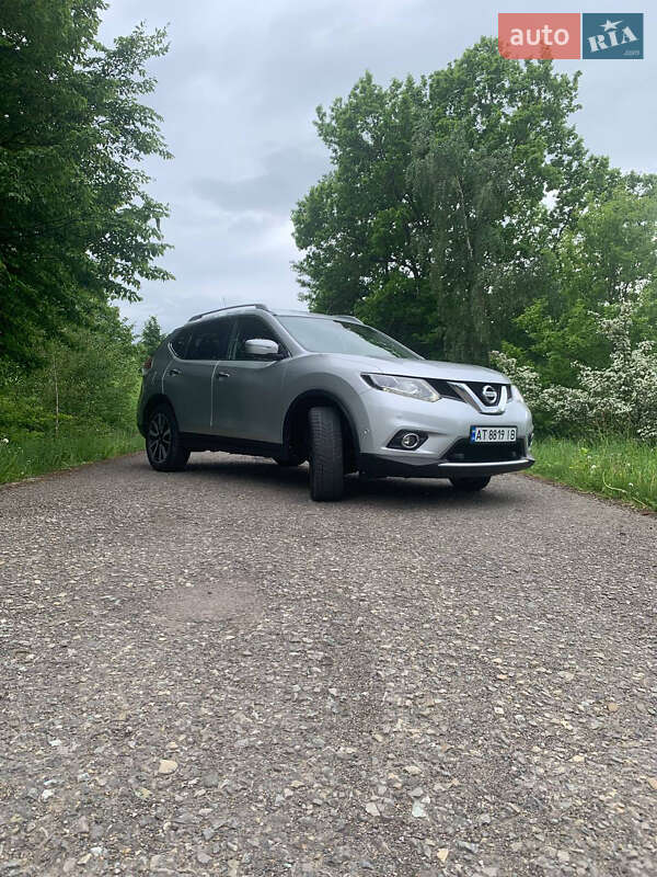 Позашляховик / Кросовер Nissan X-Trail 2016 в Болехові