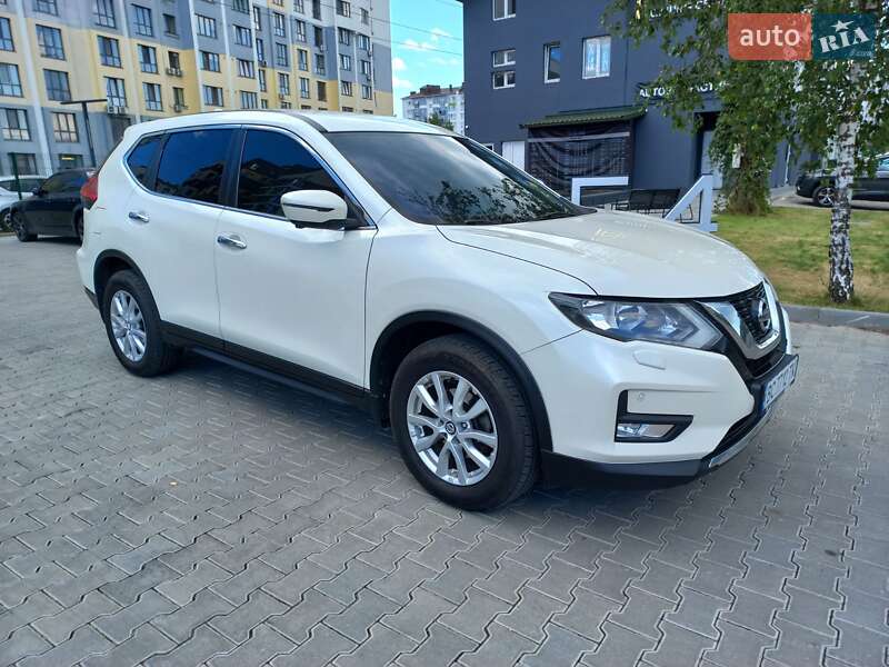 Внедорожник / Кроссовер Nissan X-Trail 2018 в Львове