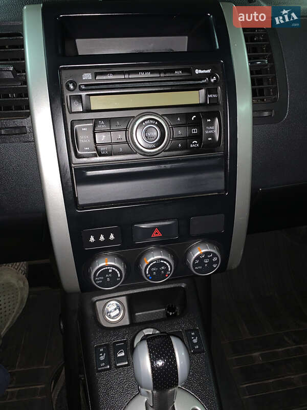 Позашляховик / Кросовер Nissan X-Trail 2011 в Києві