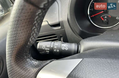 Внедорожник / Кроссовер Nissan X-Trail 2012 в 