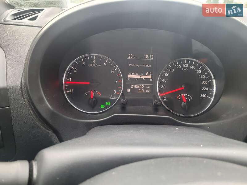 Внедорожник / Кроссовер Nissan X-Trail 2011 в Киеве