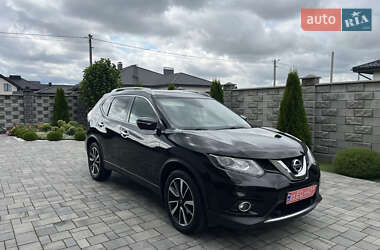 Внедорожник / Кроссовер Nissan X-Trail 2015 в Ровно