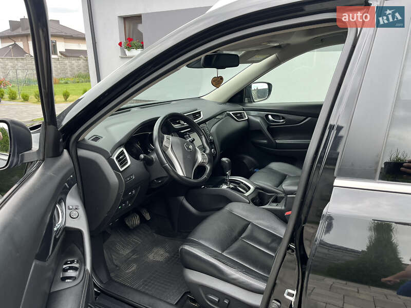Внедорожник / Кроссовер Nissan X-Trail 2015 в Ровно