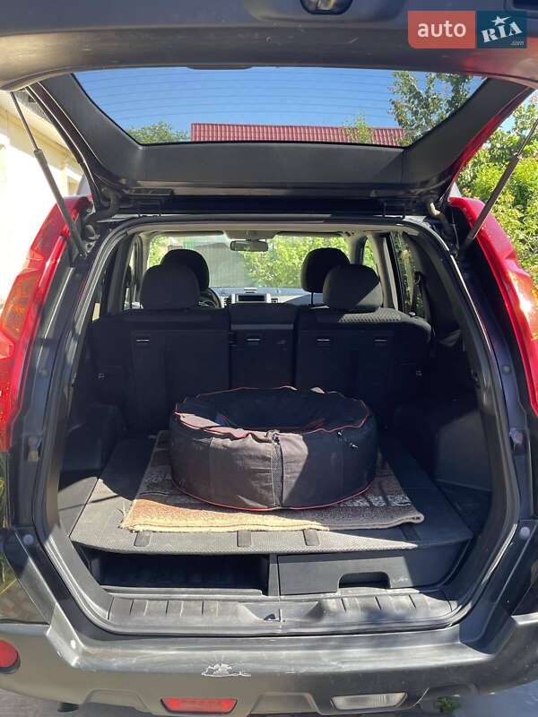 Внедорожник / Кроссовер Nissan X-Trail 2008 в Нововолынске