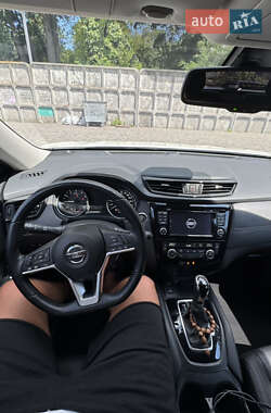 Внедорожник / Кроссовер Nissan X-Trail 2020 в 
