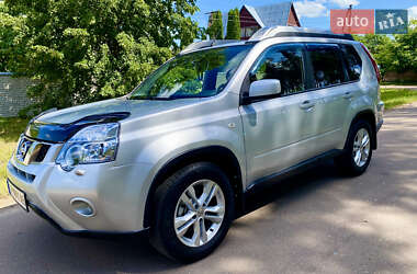 Внедорожник / Кроссовер Nissan X-Trail 2014 в 
