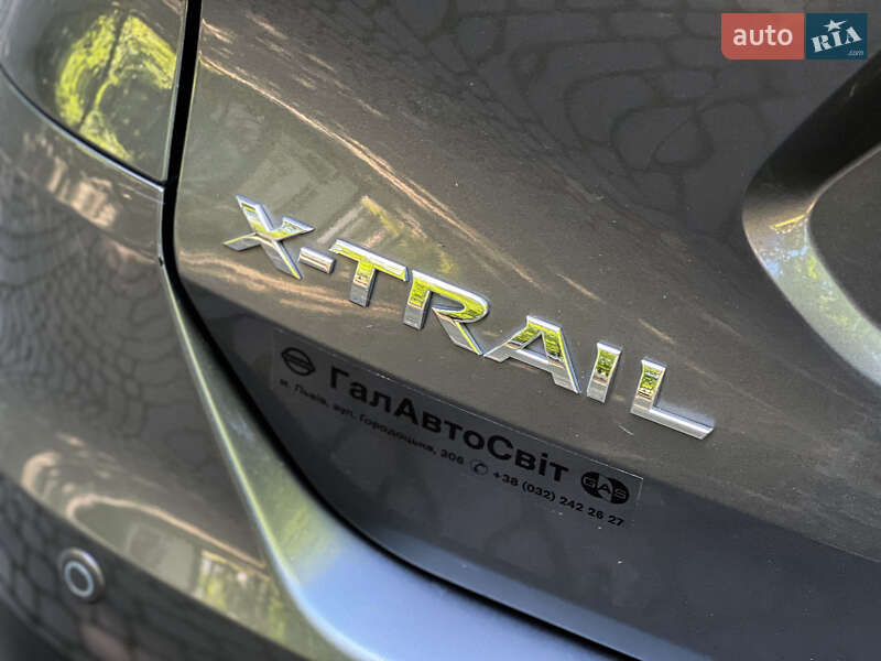 Позашляховик / Кросовер Nissan X-Trail 2015 в Львові