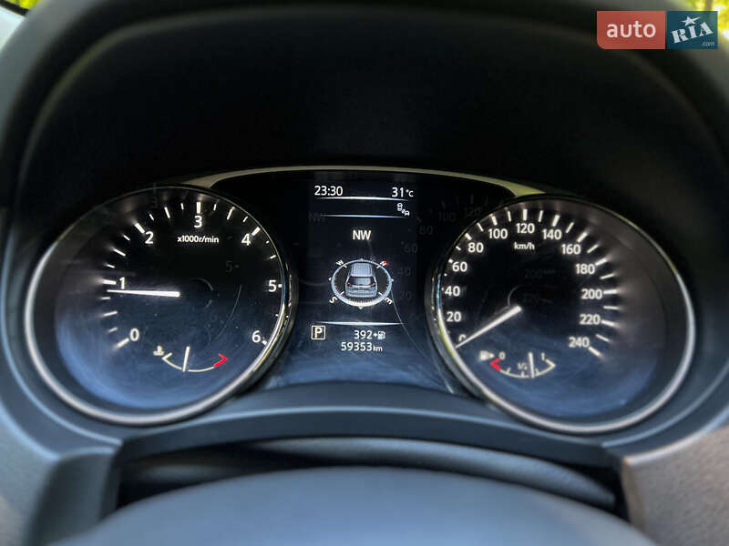 Позашляховик / Кросовер Nissan X-Trail 2015 в Львові