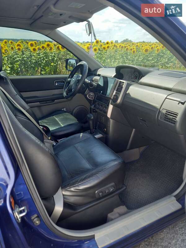 Позашляховик / Кросовер Nissan X-Trail 2005 в Радомишлі