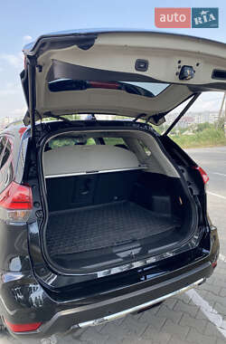 Позашляховик / Кросовер Nissan X-Trail 2021 в 