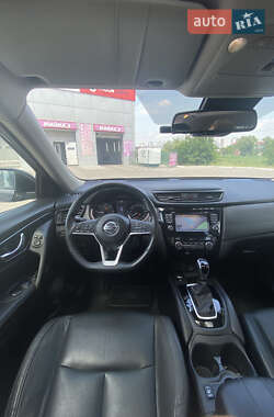 Позашляховик / Кросовер Nissan X-Trail 2021 в 