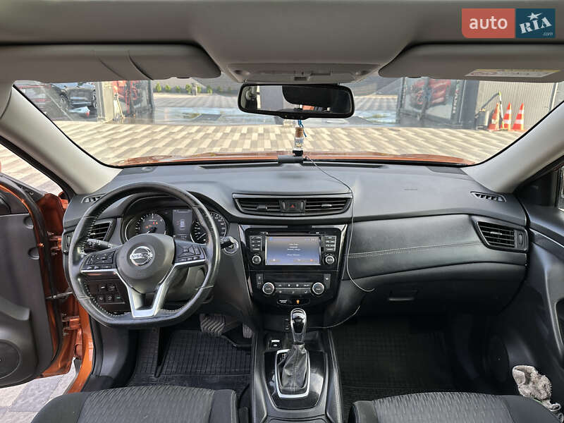 Позашляховик / Кросовер Nissan X-Trail 2018 в Львові