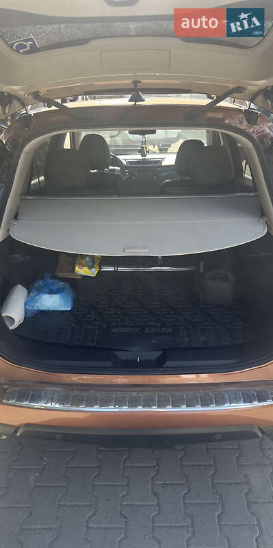 Позашляховик / Кросовер Nissan X-Trail 2016 в Чернівцях