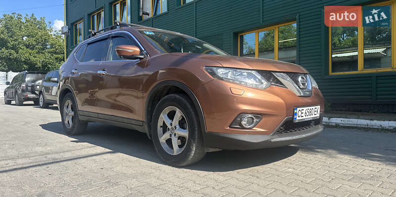Позашляховик / Кросовер Nissan X-Trail 2016 в Чернівцях