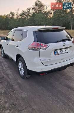 Внедорожник / Кроссовер Nissan X-Trail 2016 в 