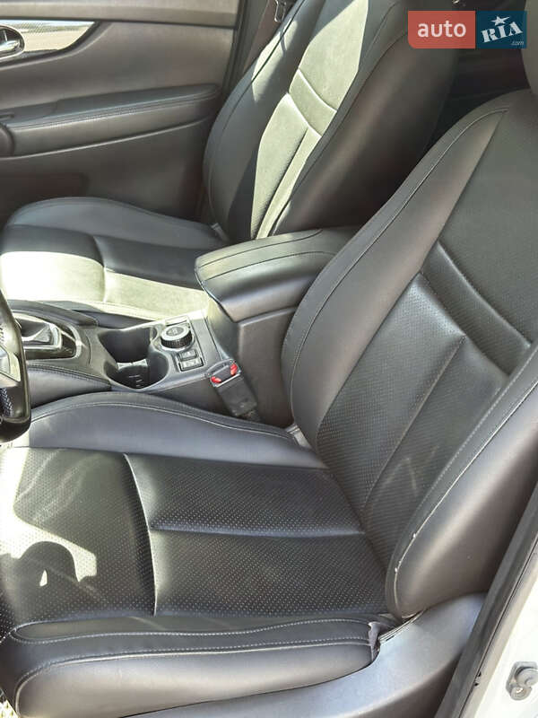 Внедорожник / Кроссовер Nissan X-Trail 2017 в Киеве