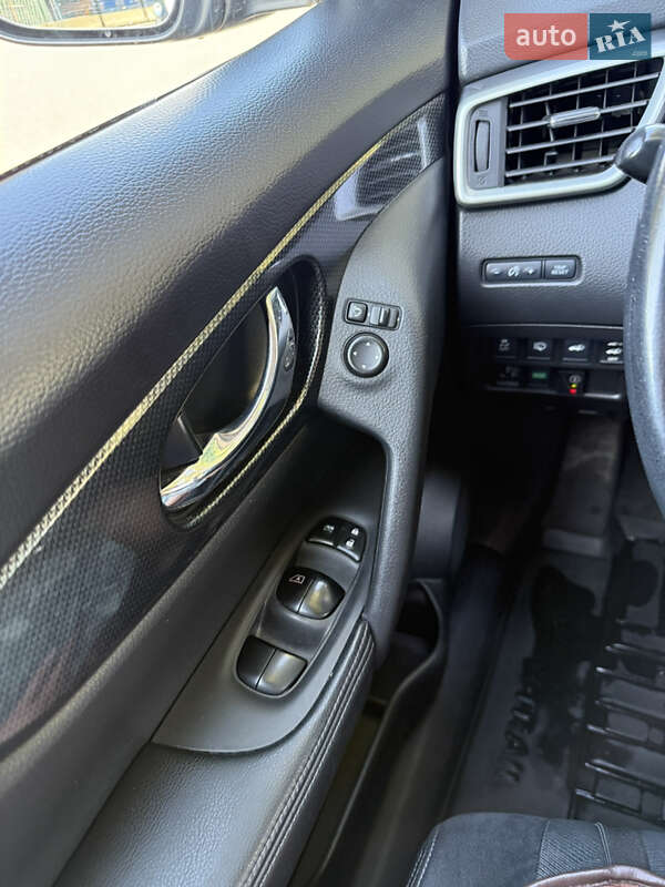 Позашляховик / Кросовер Nissan X-Trail 2017 в Вінниці