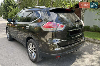 Позашляховик / Кросовер Nissan X-Trail 2015 в Дніпрі