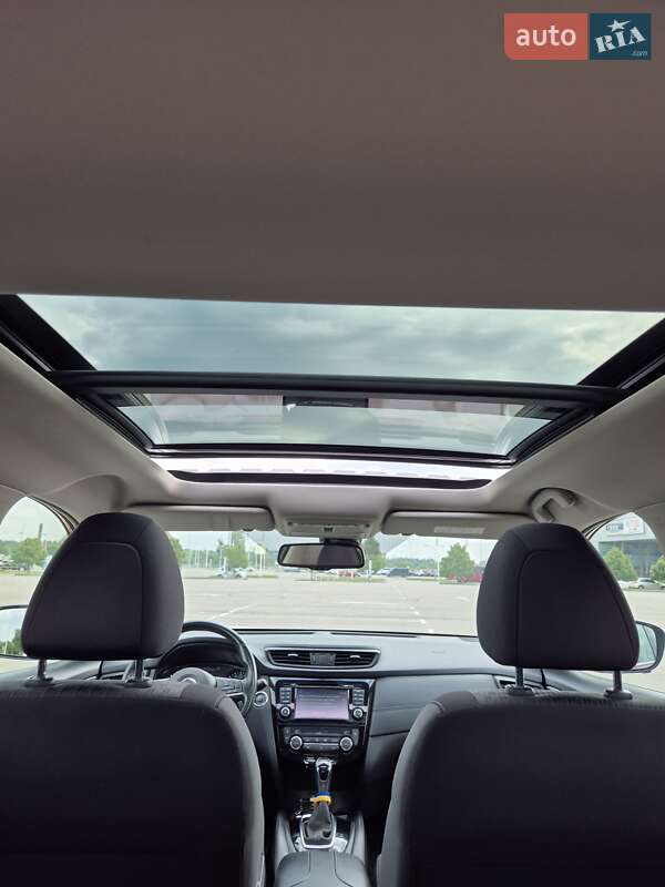 Позашляховик / Кросовер Nissan X-Trail 2017 в Києві