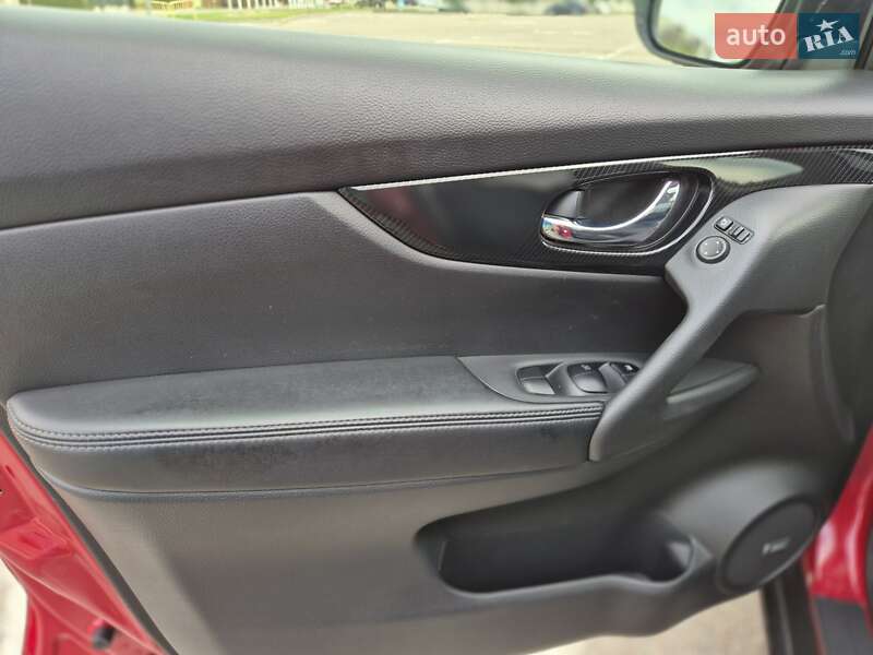 Позашляховик / Кросовер Nissan X-Trail 2017 в Києві