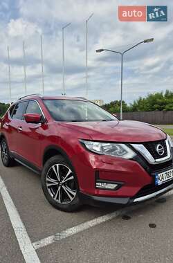 Внедорожник / Кроссовер Nissan X-Trail 2017 в Киеве