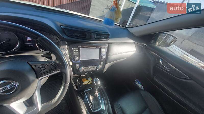 Внедорожник / Кроссовер Nissan X-Trail 2018 в Павлограде