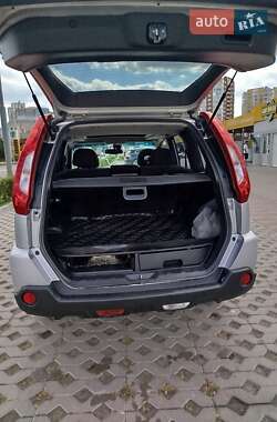 Внедорожник / Кроссовер Nissan X-Trail 2012 в 