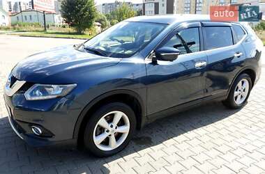 Внедорожник / Кроссовер Nissan X-Trail 2015 в Хмельницком