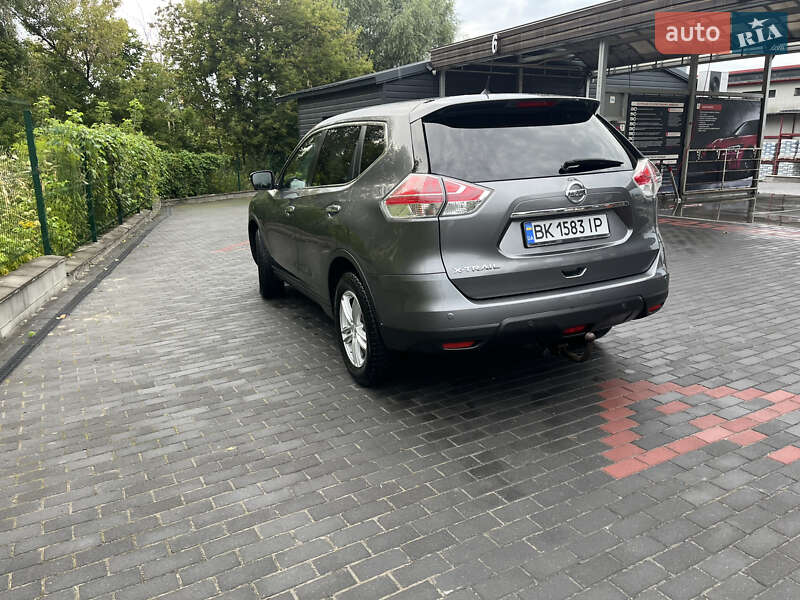 Позашляховик / Кросовер Nissan X-Trail 2015 в Рівному