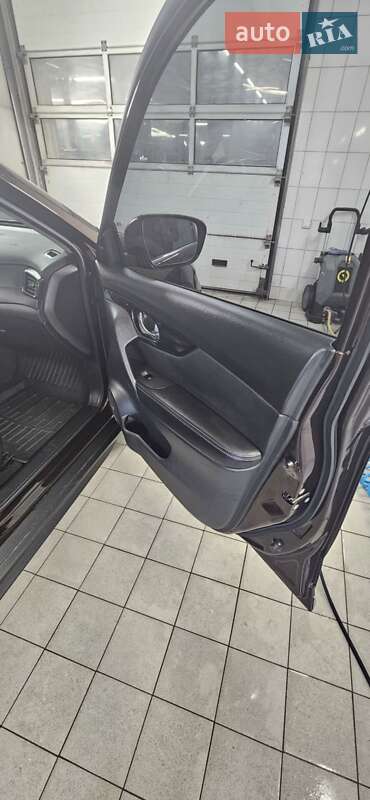 Внедорожник / Кроссовер Nissan X-Trail 2021 в Косове