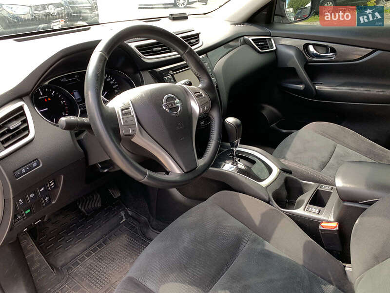 Внедорожник / Кроссовер Nissan X-Trail 2016 в Виннице